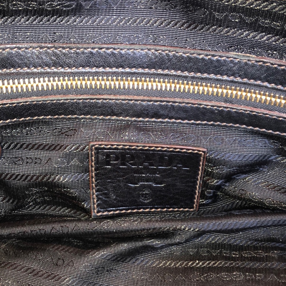 Vintage Prada Leather Purse - Picture 8 of 16